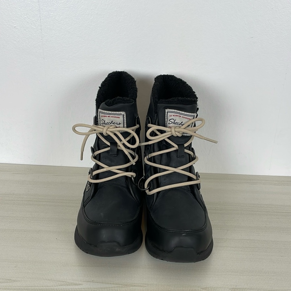 Skechers Ultra Flex Dryer Days Boots Womens 6 Black Lace-Up Lightweight Booties
